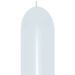 White 360 Twisting Balloon - 50-Pack - Image 1